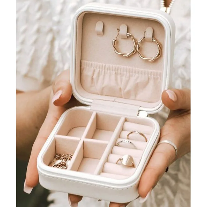Purple Letters Jewelry Box Wed - Travel Jewellery & Accessories Organiser recension och pris