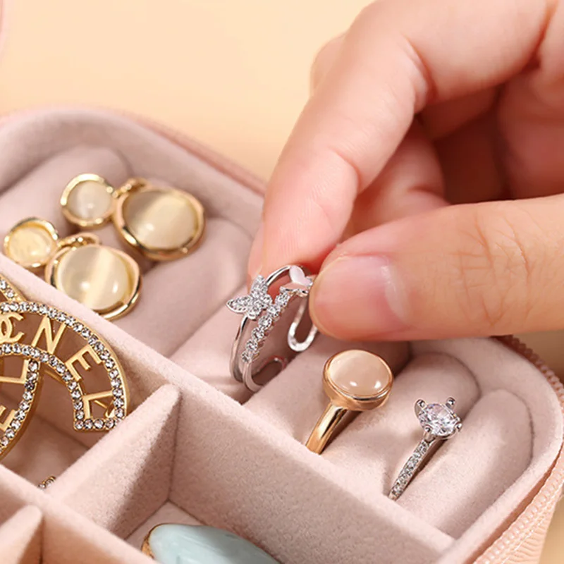 Purple Letters Jewelry Box Wed - Travel Jewellery & Accessories Organiser recension och pris